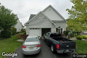 2 Holly Manor Ct, Helmetta, NJ 08828