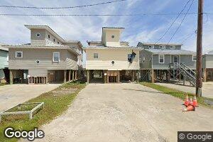 1040 Rappelet St, Golden Meadow, LA 70357