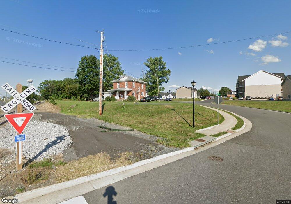 1737 Pear St, Harrisonburg, VA 22801 - photo 1