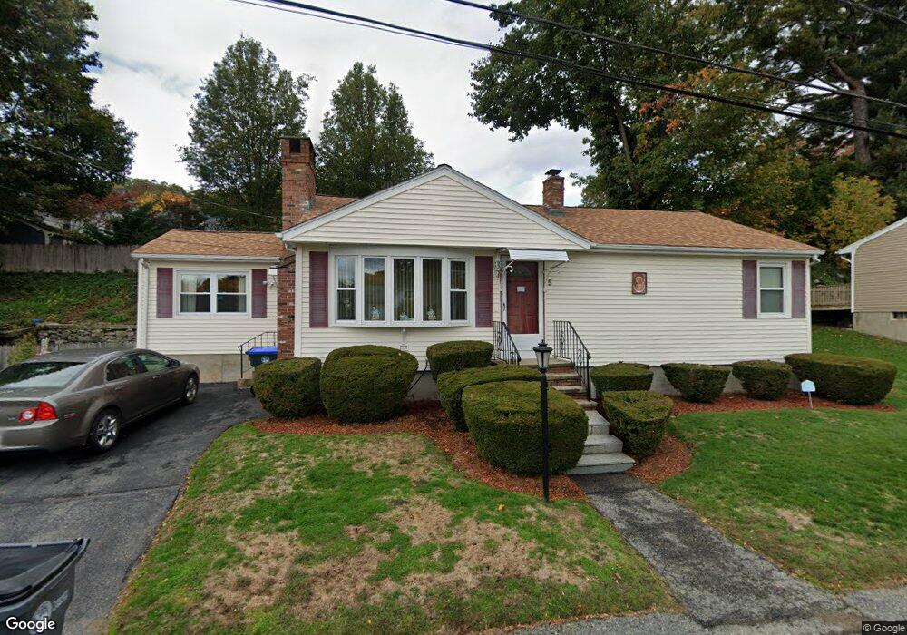 5 Sunrise Dr, Providence, RI 02908 - photo 1