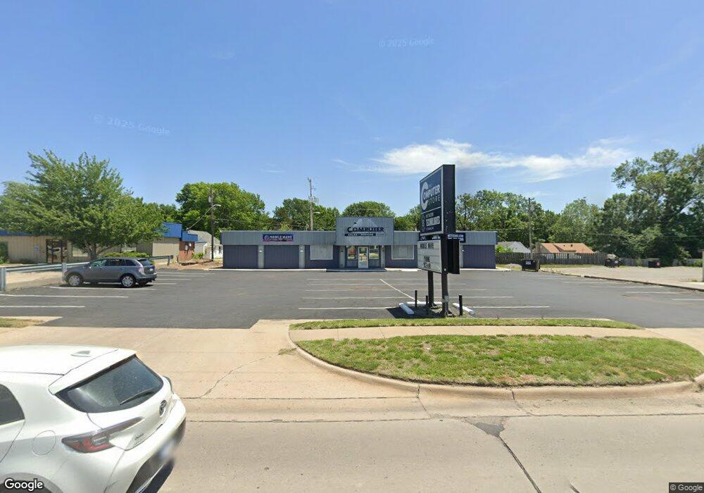 2008 SW Gage Blvd, Topeka, KS 66604 - photo 1