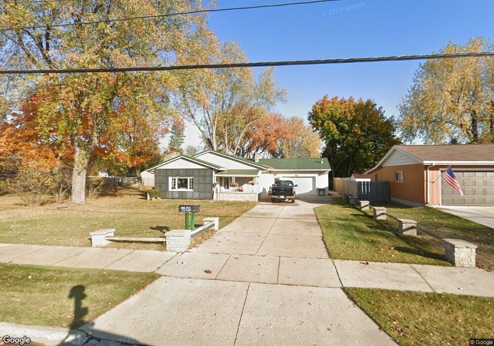 2812 12th St, Two Rivers, WI 54241 - photo 1