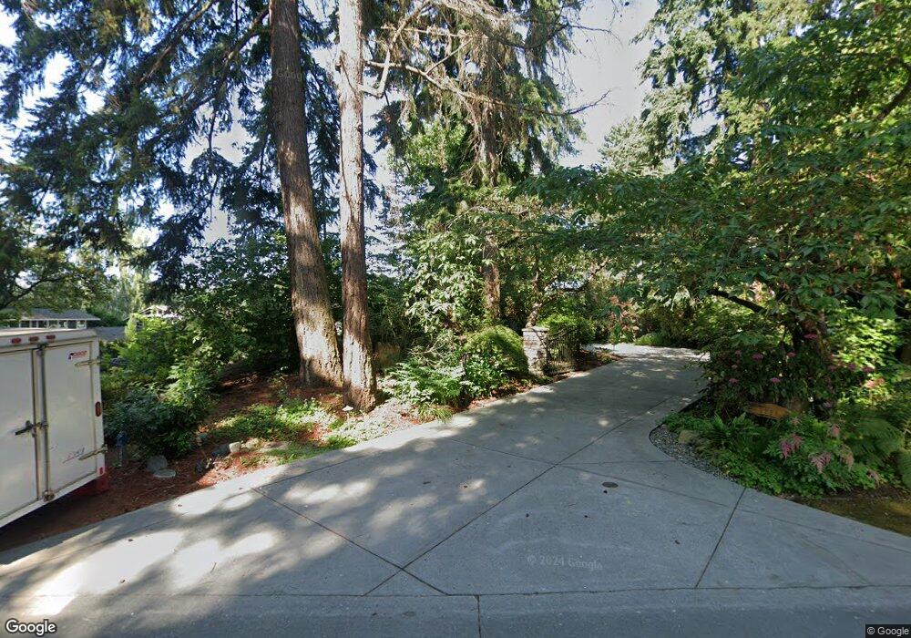 3253 Hunts Point Rd, Hunts Point, WA 98004 - photo 1