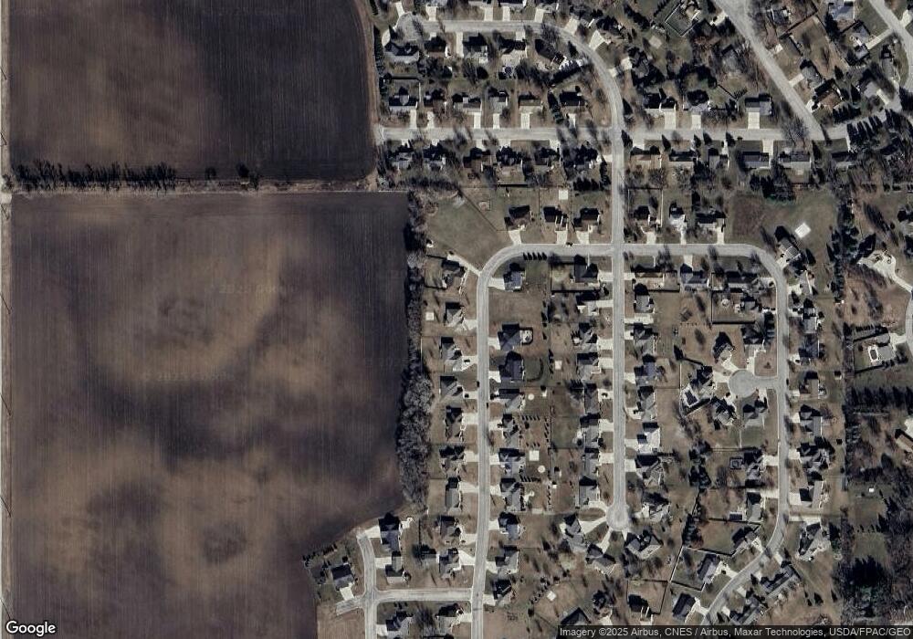 1002 28th St SW, Austin, MN 55912 - photo 1