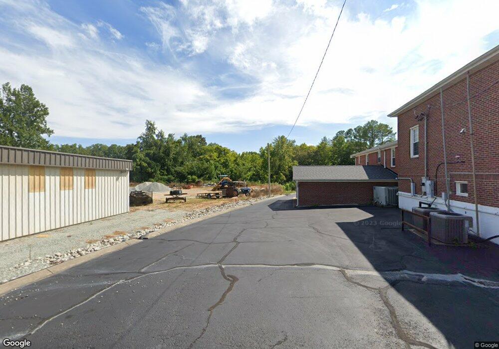 124 S Poplar St, Linden, TN 37096 - photo 1