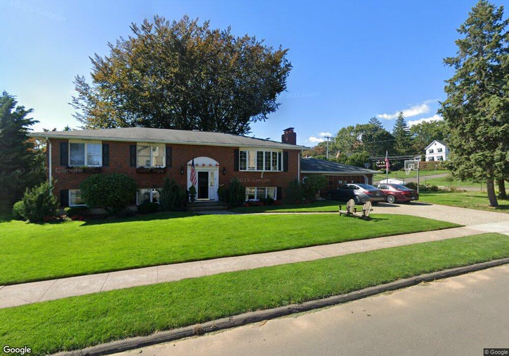 30 Baycrest Dr, West Haven, CT 06516 - photo 1