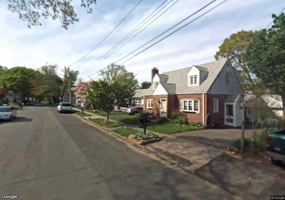 19 Pine St, West Haven, CT 06516 - photo 1