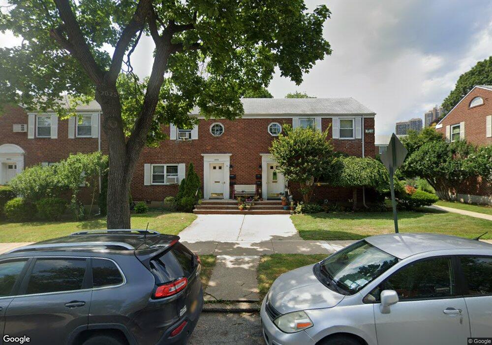 263-07 74th Ave unit 2 Floo, Glen Oaks, NY 11004 - photo 1
