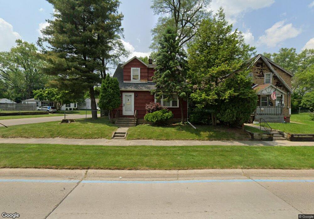 986 Bradley Ave, Flint, MI 48503 - photo 1