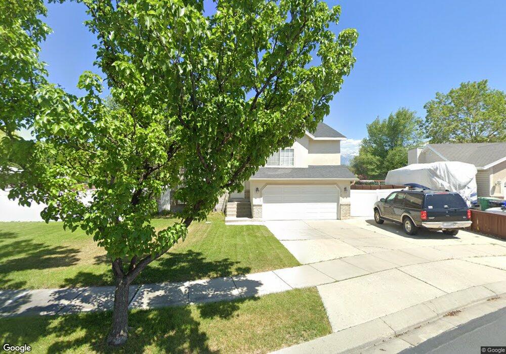 8127 S Pheasant Run Cir, West Jordan, UT 84088 - photo 1