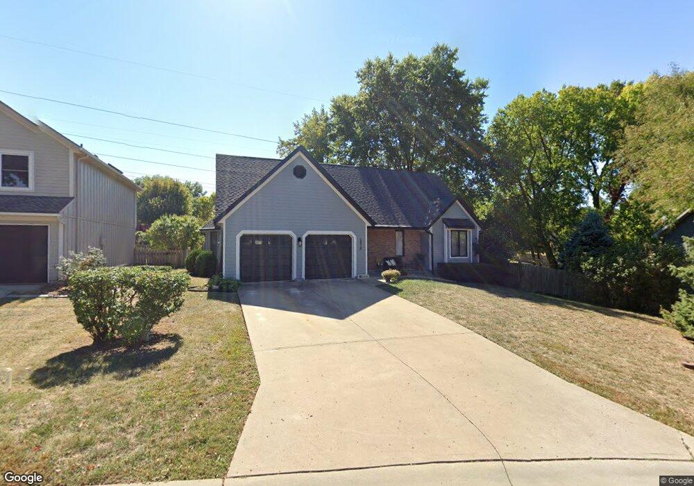 6818 Widmer Rd, Shawnee, KS 66216 - photo 1