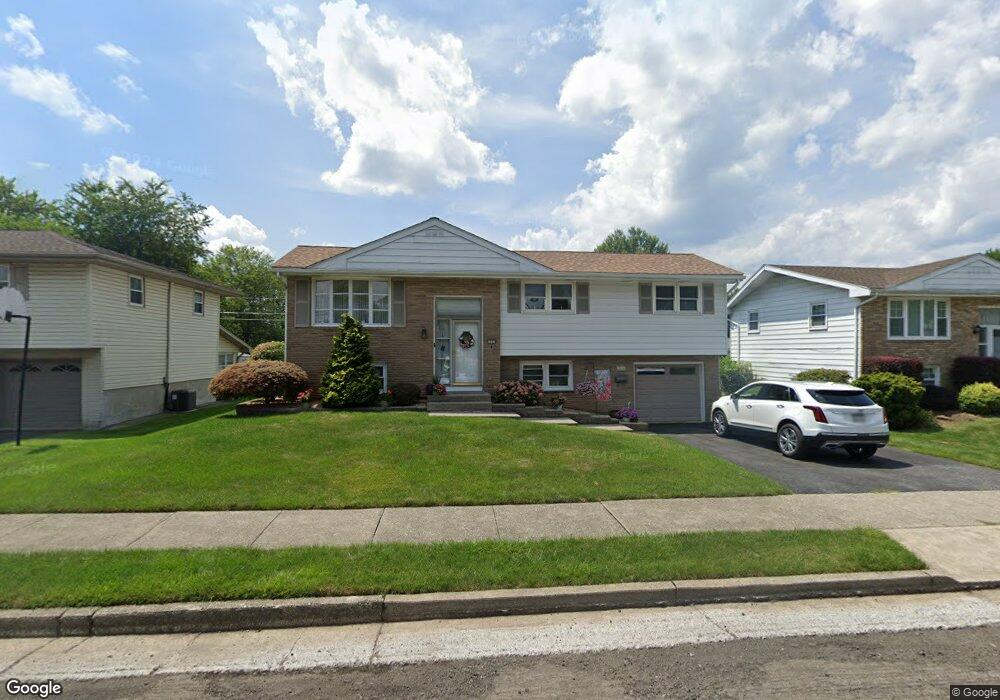 1531 Ralston Rd, Bethlehem, PA 18018 - photo 1