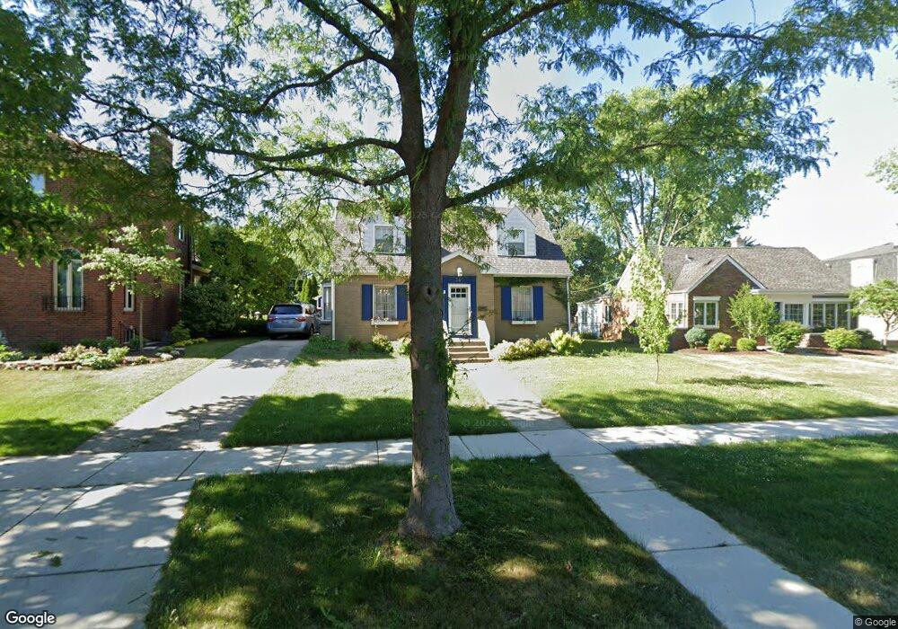 341 E Sherman Ave, Elmhurst, IL 60126 - photo 1