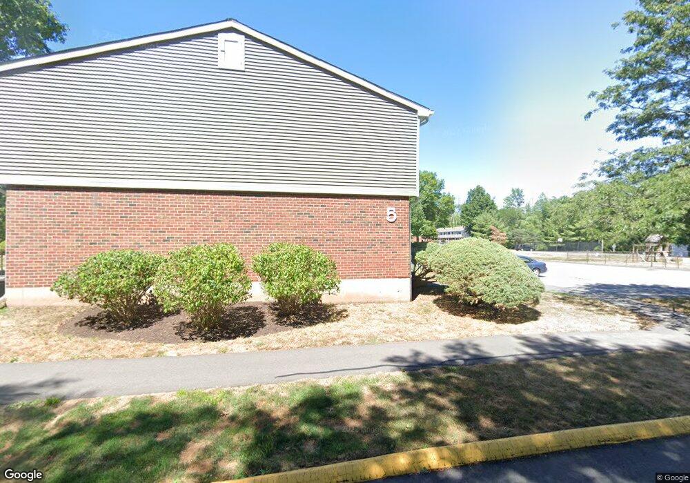 247 Hampton Ct, Newington, CT 06111 - photo 1