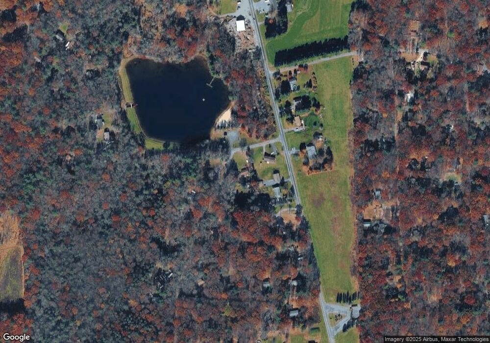 314 Huntingdon Rd, Effort, PA 18330 - photo 1