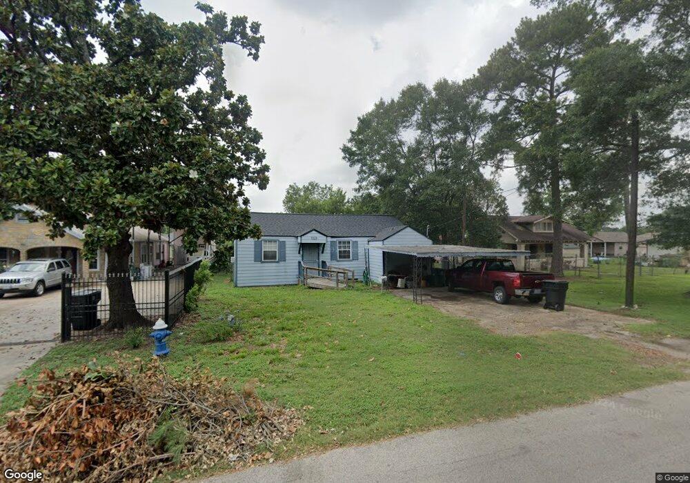 7223 Roswell St, Houston, TX 77022 - photo 1