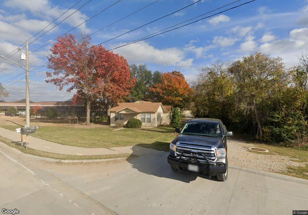 2517 Fort Worth Dr, Denton, TX 76205 - photo 1