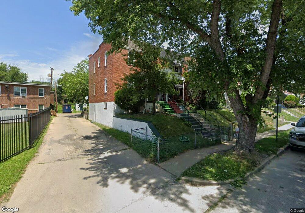 2926 Edgecombe Cir S, Baltimore, MD 21215 - photo 1