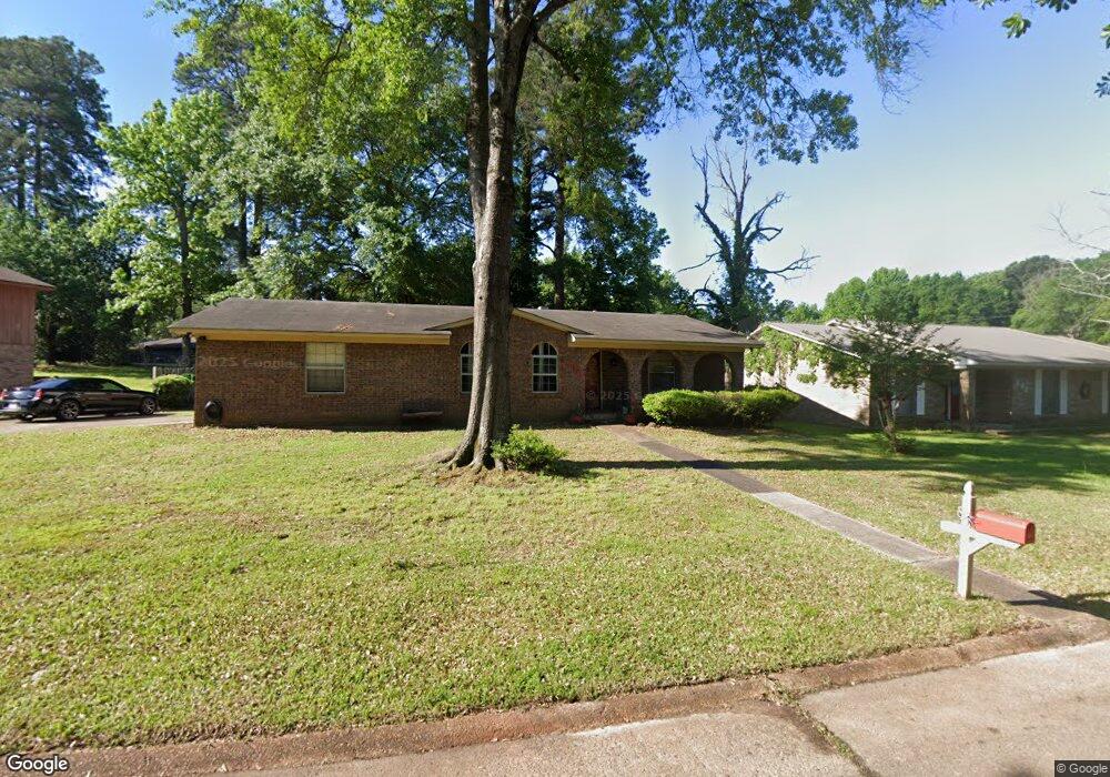 704 Elaine Dr, Wake Village, TX 75501 - photo 1