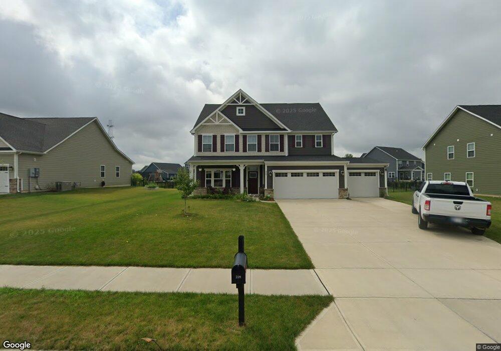 229 Lone Eagle Ln, Whiteland, IN 46184 - photo 1