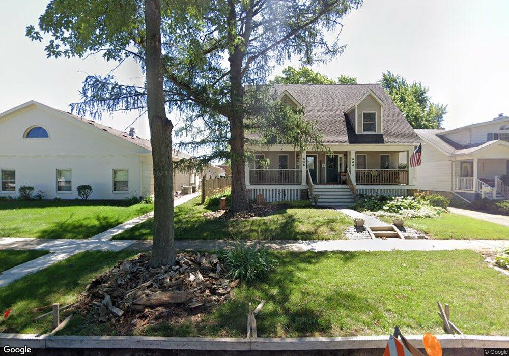 846 N Brainard St unit 2, Naperville, IL 60563 - photo 1