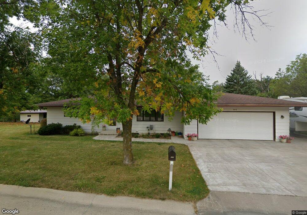 306 S Brooks St, Wayland, IA 52654 - photo 1