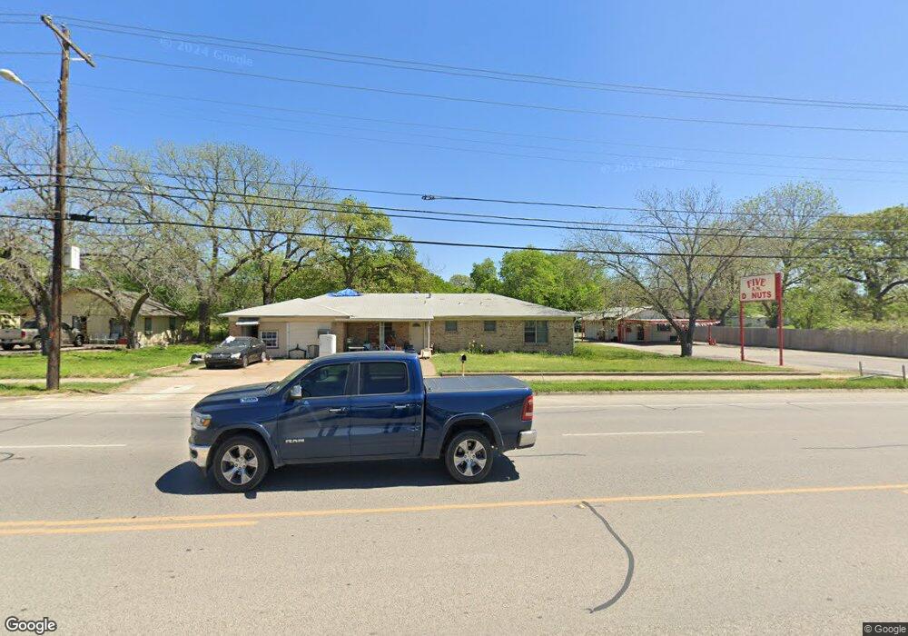 1106 N Main St, Weatherford, TX 76086 - photo 1