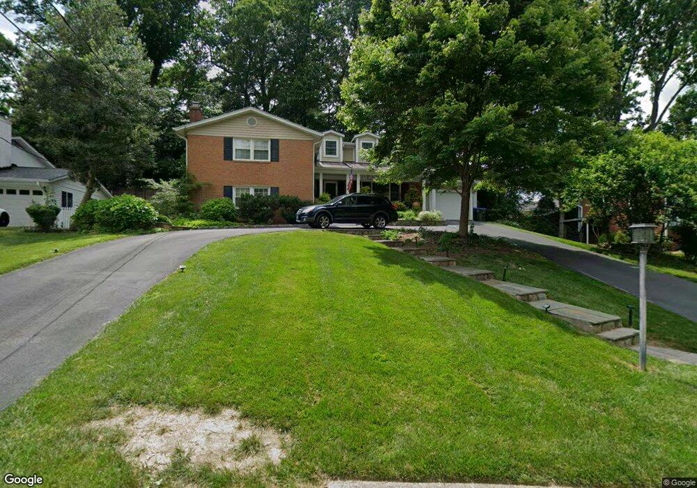 3304 Midland Rd, Fairfax, VA 22031 - photo 1