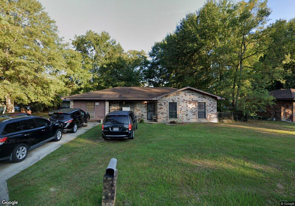 928 Clover Cir, Picayune, MS 39466 - photo 1