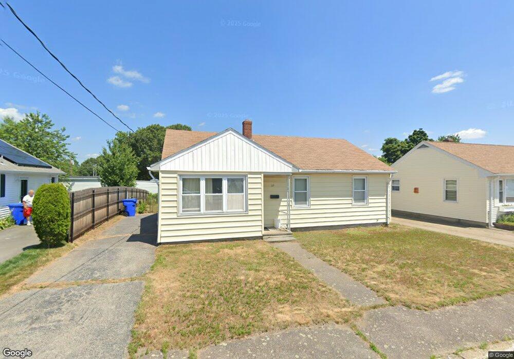 22 Bellmore Dr, Pawtucket, RI 02861 - photo 1