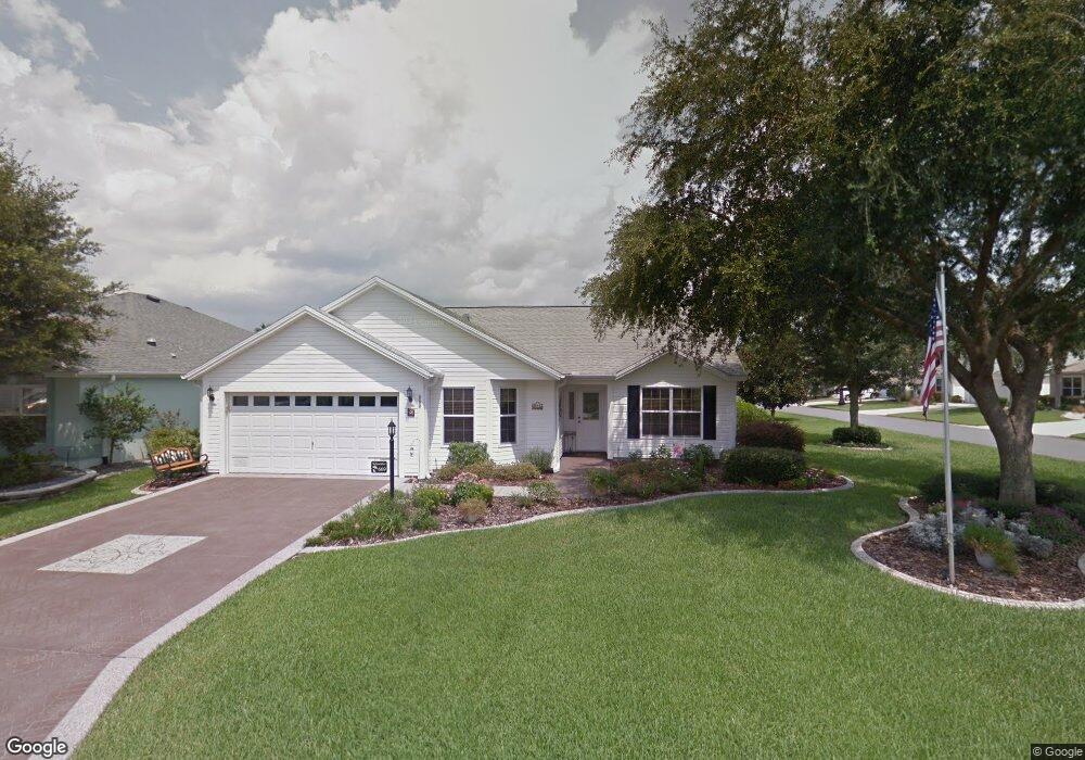 669 Evelynton Loop, The Villages, FL 32162 - photo 1