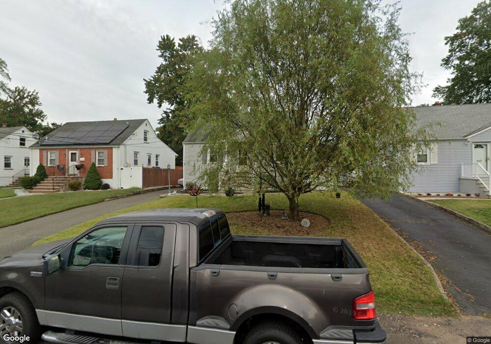 224 Stephenson Ave, Middlesex, NJ 08846 - photo 1