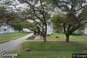 352 W Temple St, Waverly, IL 62692
