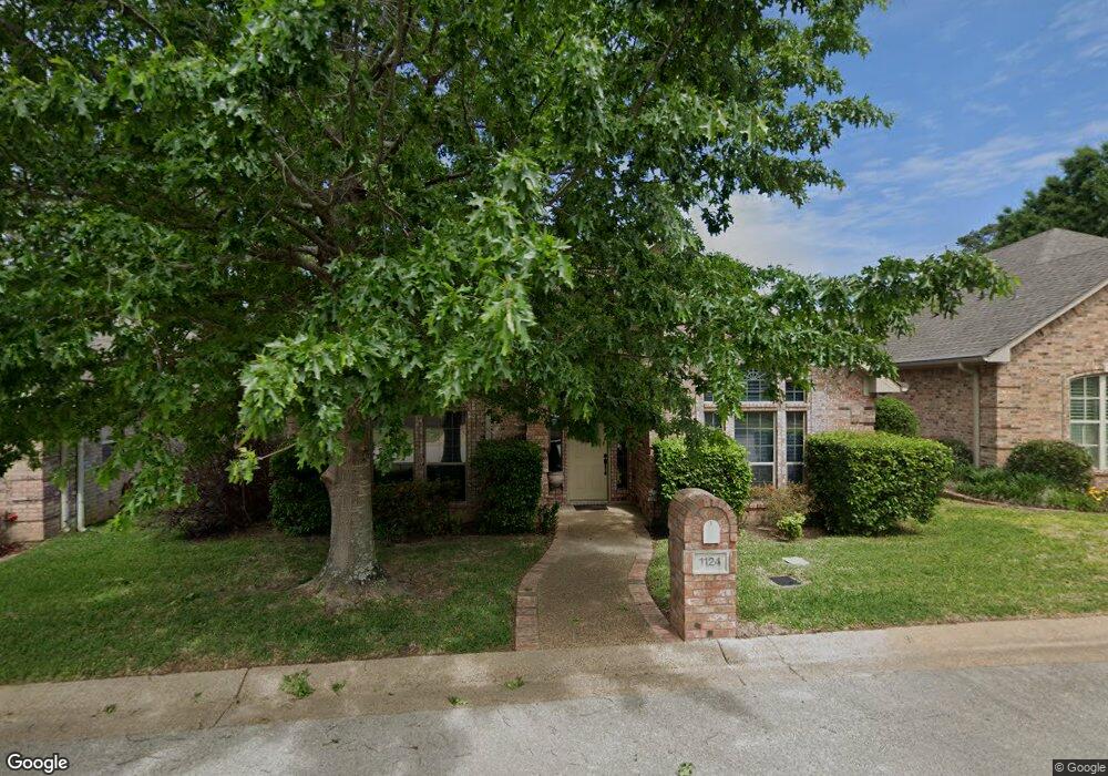 1124 Laurelwood Dr, Tyler, TX 75703 - photo 1