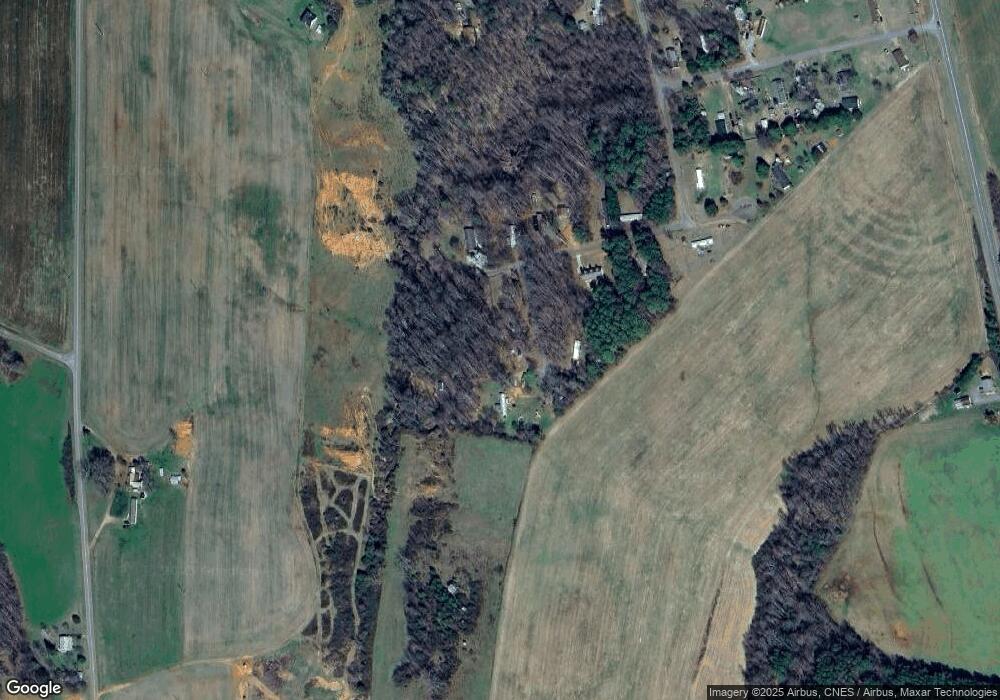 141 Fox Run Dr, Statesville, NC 28625 - photo 1