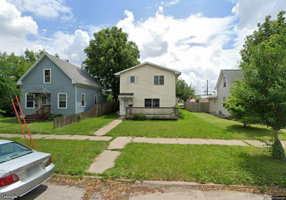 415 9th Ave SW, Cedar Rapids, IA 52404 - photo 1