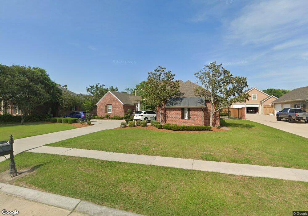 233 Oakdale Loop, Houma, LA 70360 - photo 1