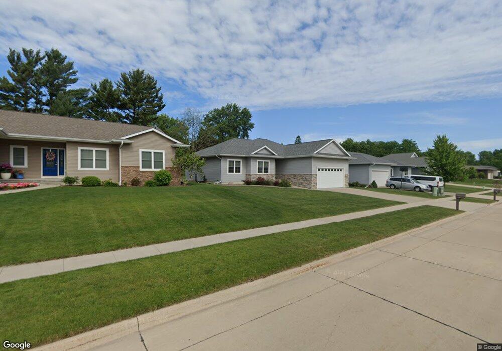 4127 Wedgewood Dr, Cedar Falls, IA 50613 - photo 1