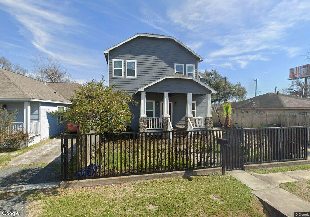 704 Vincent St, Houston, TX 77009 - photo 1