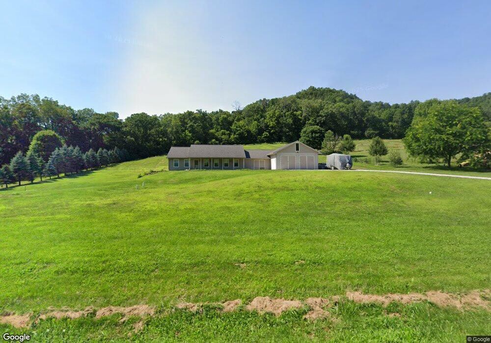 1462 Town Hall Rd, La Crescent, MN 55947 - photo 1