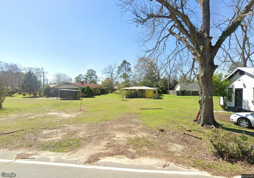 305 N Poplar St, Adel, GA 31620 - photo 1