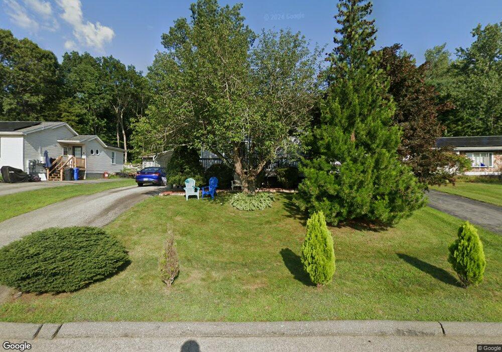 32 Connecticut Dr, Plainfield, CT 06374 - photo 1