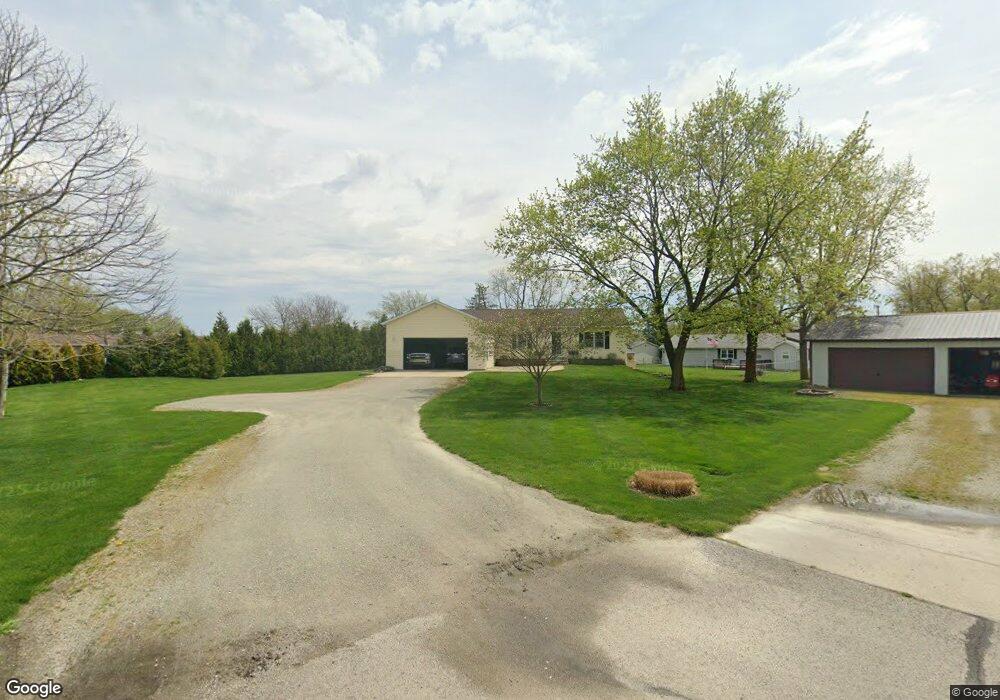 306 S Golden Dr S, Topeka, IN 46571 - photo 1