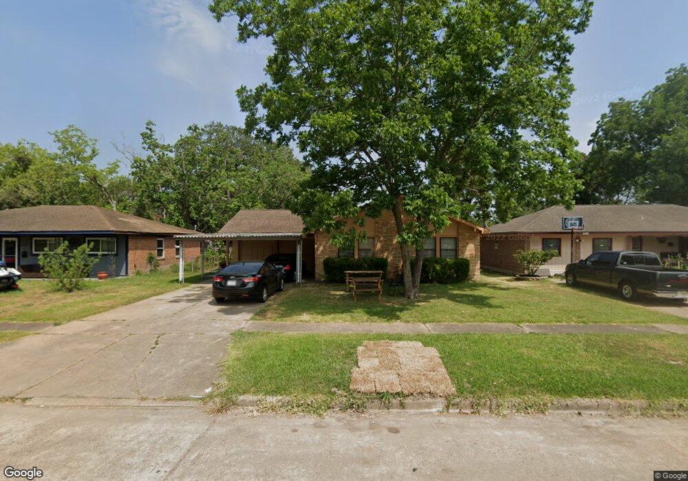 10311 Southport Dr, Houston, TX 77089 - photo 1
