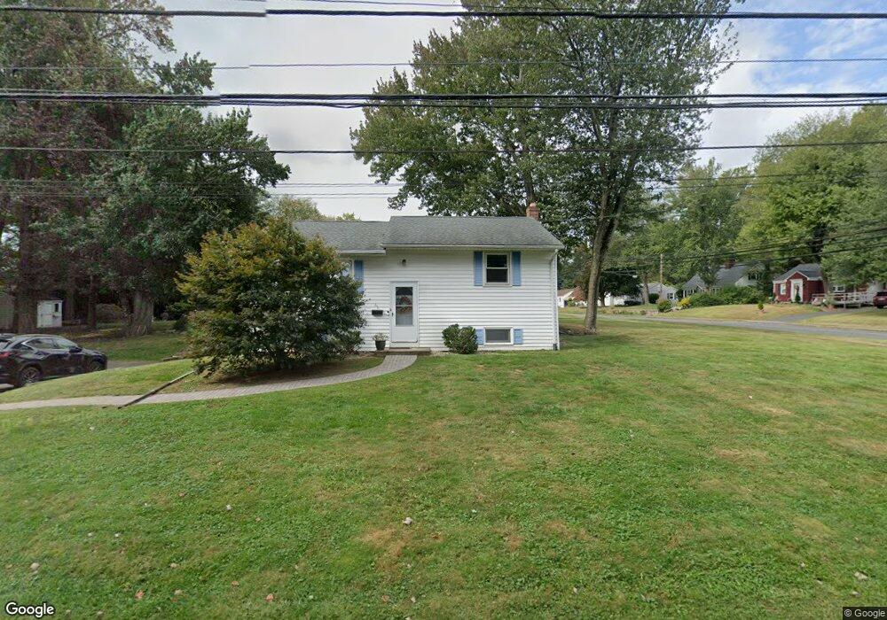 61 Berkshire Rd, West Hartford, CT 06107 - photo 1