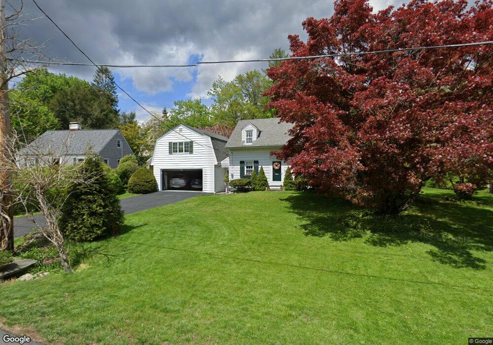 5 Otsego Rd, Pleasantville, NY 10570 - photo 1