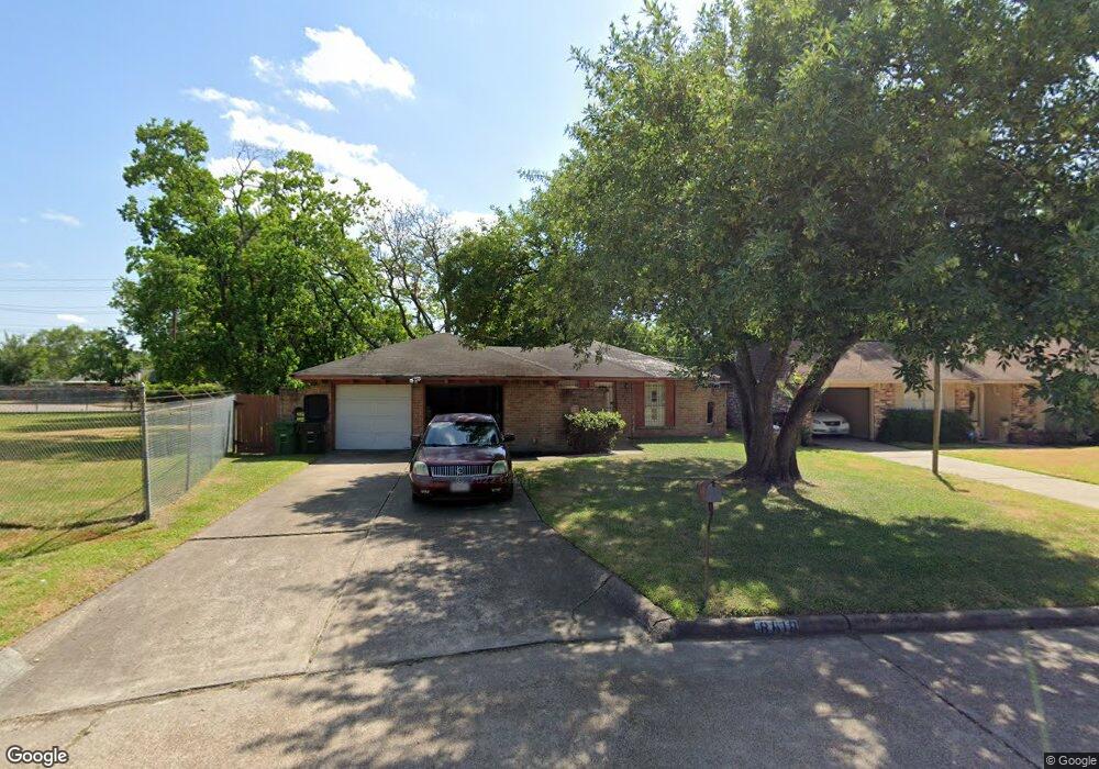 8618 Whitecastle Ln, Houston, TX 77088 - photo 1