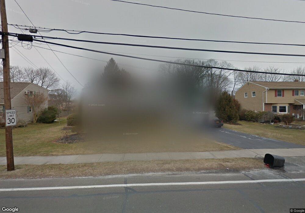 351 Middle Rd, Bayport, NY 11705 - photo 1