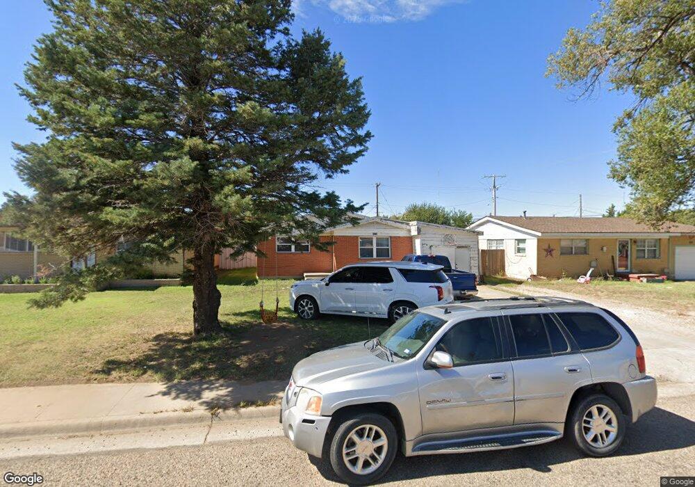 413 N Meredith Ave, Dumas, TX 79029 - photo 1