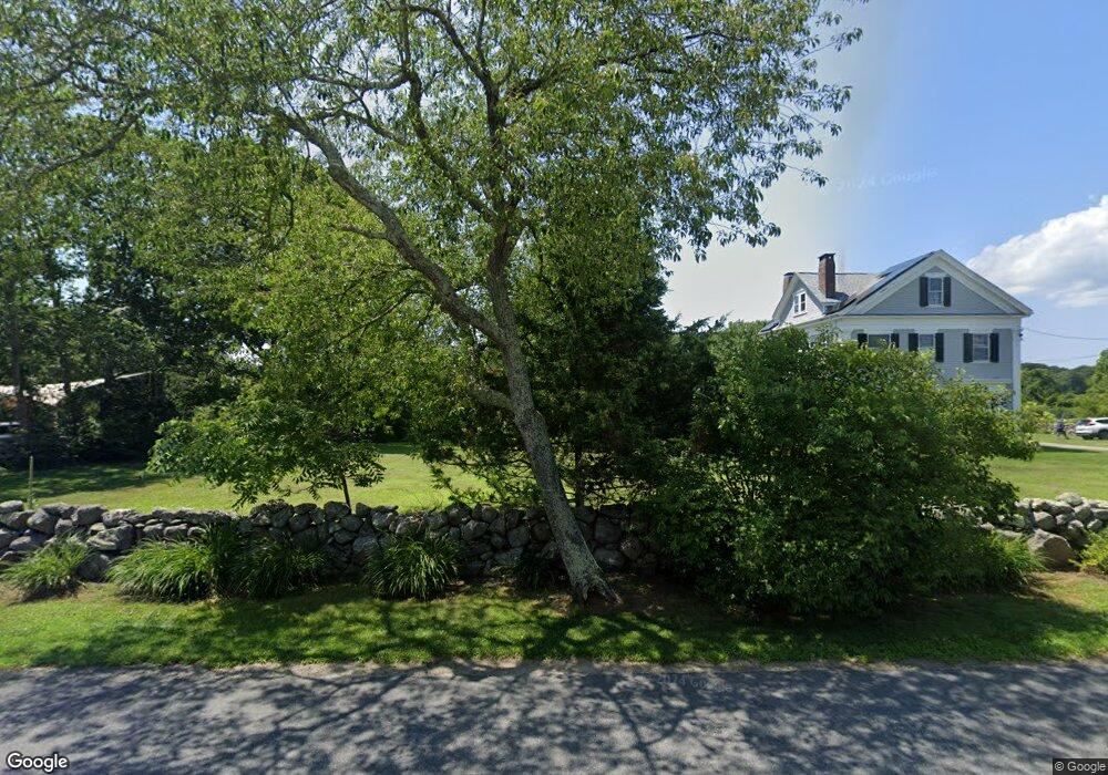 228 Smith Neck Rd, South Dartmouth, MA 02748 - photo 1